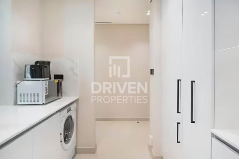 Apartment de 2 dormitorios en District 15, UAE No. 193194 3