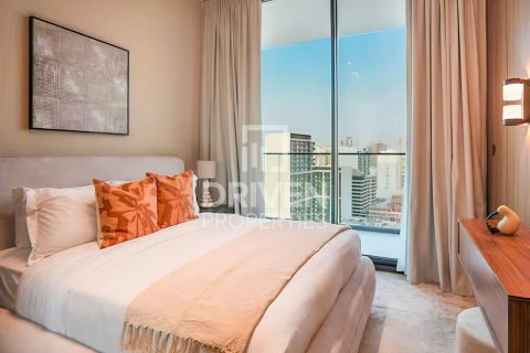 Apartment de 2 dormitorios en District 15, UAE No. 193194 9