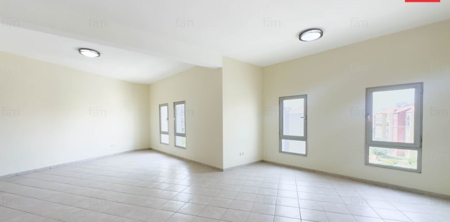 2 bedrooms Apartment in Jebel Ali, UAE No. 168192