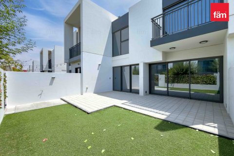 Villa de 3 chambres à Dubai, UAE No. 205823