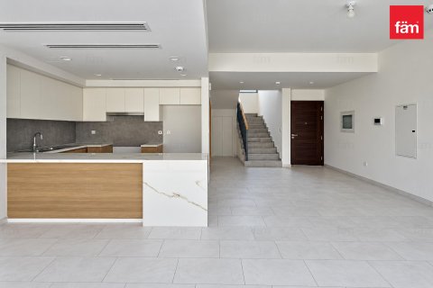 Villa de 3 dormitorios en Dubai, UAE No. 205823 9