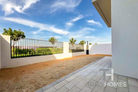 Townhouse de 4 dormitorios en Dubai South (Dubai World Central), UAE No. 81870 4