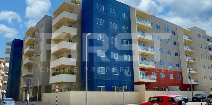 Квартира с 3 спальнями в Al Reef, ОАЭ №12092