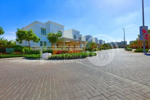 4 bedrooms Villa in Al Ghadeer, UAE No. 12091 3