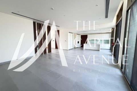 Вилла с 4 спальнями в Абу-Даби, ОАЭ №137028