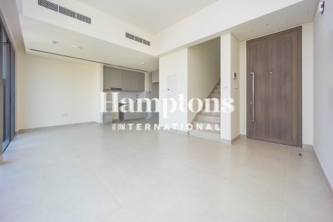 Villa de 3 dormitorios en The Valley, UAE No. 163938 4