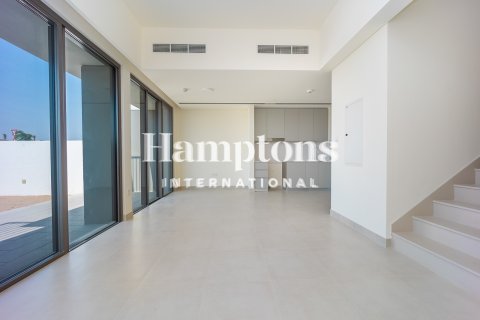 Villa de 3 dormitorios en The Valley, UAE No. 163936 10