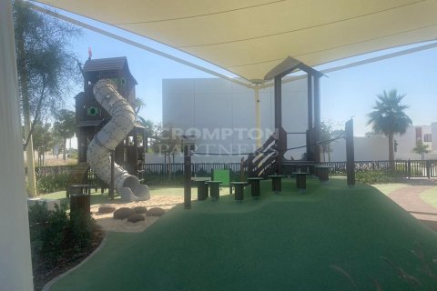 2 bedrooms Townhouse on the Yas Island, UAE No. 83189 4