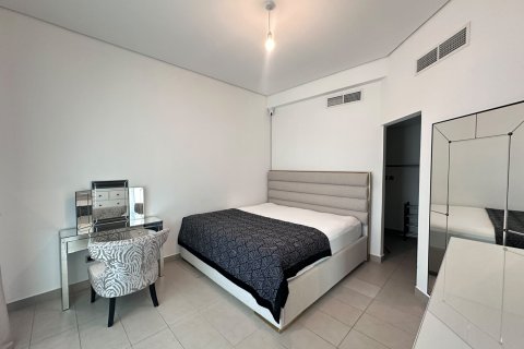 3 bedrooms Apartment in Jumeirah Islands, UAE No. 210428 12