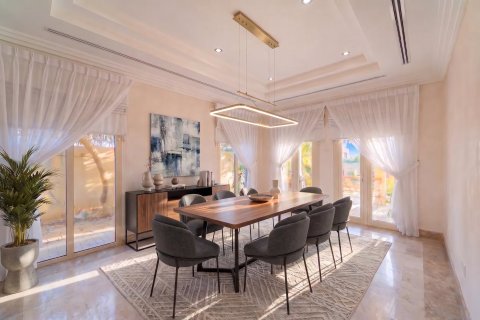 Villa de 4 dormitorios en Dubai, UAE No. 210431 5