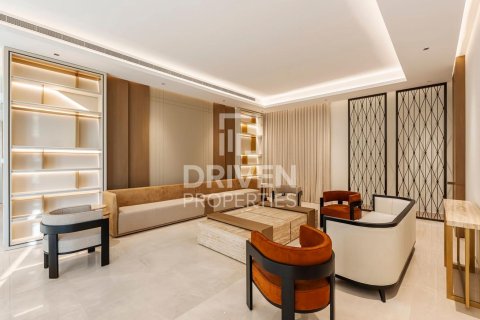 Вилла с 7 спальнями в Umm Suqeim 3, ОАЭ №137971 30