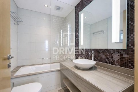 Appartement de 2 chambres à DAMAC Towers by Paramount, UAE No. 204291 26