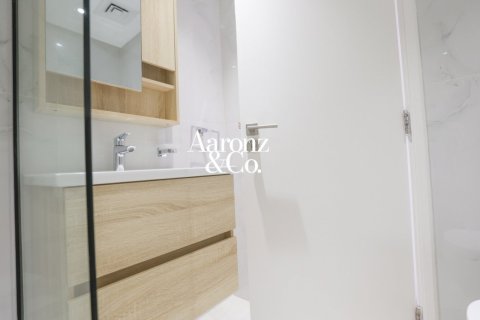 2 bedrooms Apartment in Icon Tower 2, UAE No. 167335 17