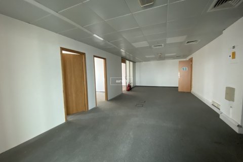 Office de 186.1m² en Sheikh Zayed Road, UAE No. 102129 5
