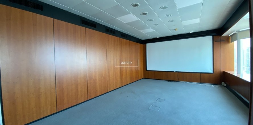 Office de 186.1m² en Sheikh Zayed Road, UAE No. 102129