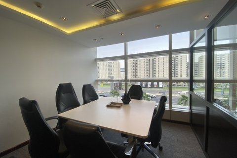 Office de 118.9m² en Sheikh Zayed Road, UAE No. 102126 8