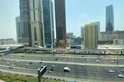 Office de 186.1m² en Sheikh Zayed Road, UAE No. 102130 14