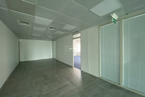 Office de 186.1m² en Sheikh Zayed Road, UAE No. 102130 9