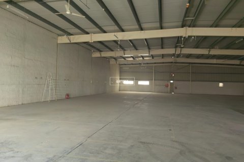 Warehouse de 873.3m² en Al Quoz, UAE No. 102127 3