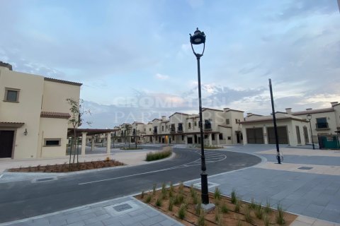 3 bedrooms Townhouse in Khalifa City, UAE No. 71750 2