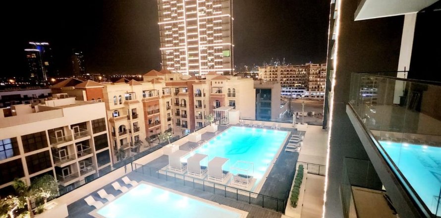 2 bedrooms Apartment in Dubai, UAE No. 101096