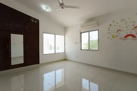 Вилла с 6 спальнями в Al Qurm, Оман №108490 5