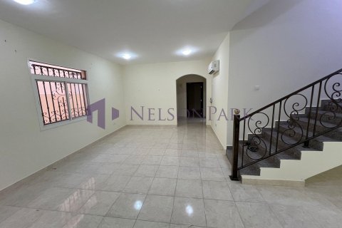 5 bedrooms Villa in Doha, Qatar No. 57897 13