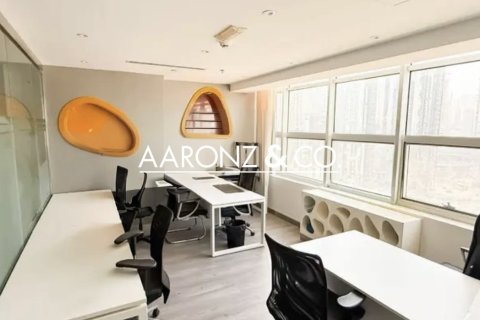 165m² Office in Jumeirah Lake Towers, UAE No. 147429 9