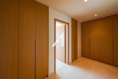 5 bedrooms Villa  No. 125633 16