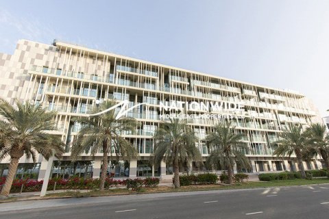 3 bedrooms Duplex in Abu Dhabi, UAE No. 140633 6