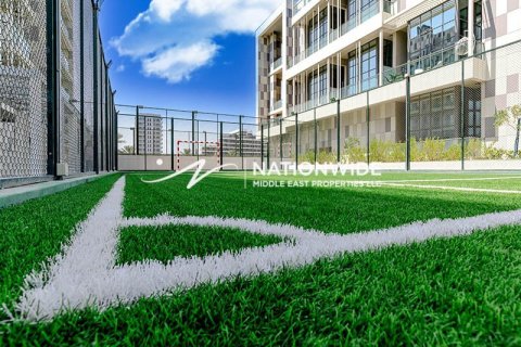 3 bedrooms Duplex in Abu Dhabi, UAE No. 140633 16