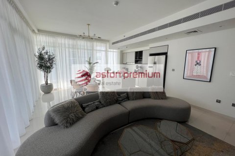 Квартира с 3 спальнями в EMAAR Beachfront, ОАЭ №140637 10