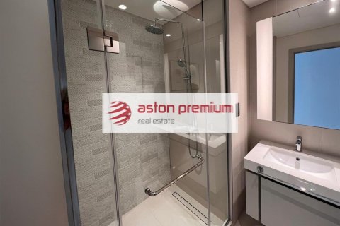 Квартира с 3 спальнями в EMAAR Beachfront, ОАЭ №140637 17