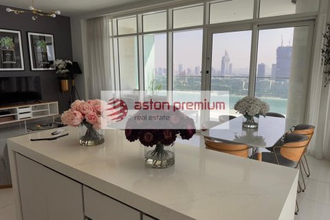 Квартира с 3 спальнями в EMAAR Beachfront, ОАЭ №140637