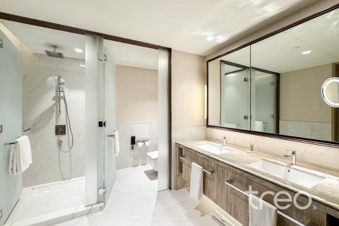 Квартира с 2 спальнями в Address Harbour Point, ОАЭ №203944 5