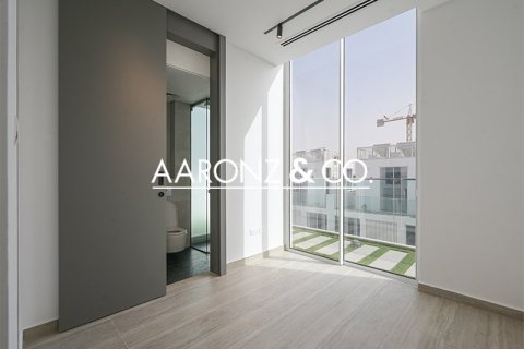 4 غرف نوم فيلا  رقم 132685 7