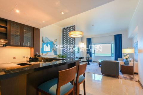Apartment de 2 dormitorios en The Marina, UAE No. 104397 5