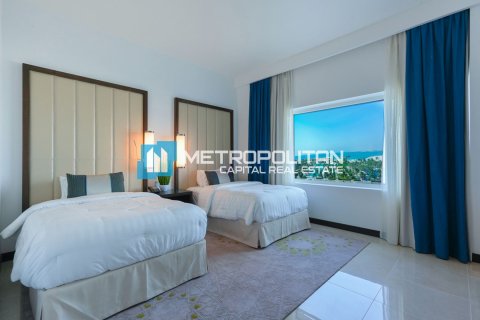 Apartment de 2 dormitorios en The Marina, UAE No. 104397 11