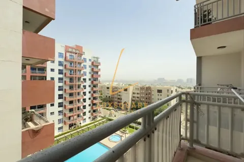 Apartment de 2 dormitorios en Al Furjan, UAE No. 185146