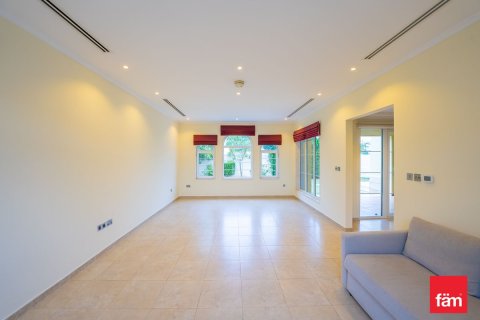 3 bedrooms Villa in Jumeirah Park, UAE No. 199468 22