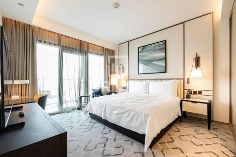 Квартира с 1 спальней в Address Harbour Point, ОАЭ №193247 8
