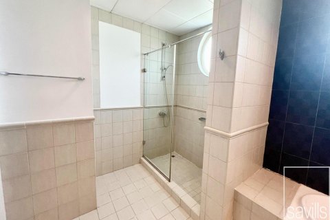 4 غرف نوم فيلا  رقم 123656 14