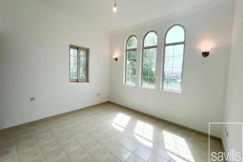 4 غرف نوم فيلا  رقم 123656 16