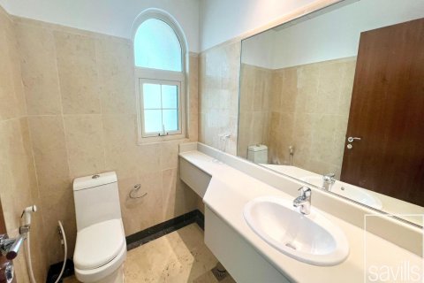 4 غرف نوم فيلا  رقم 123656 9