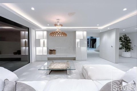 Villa de 5 dormitorios  No. 123651 2