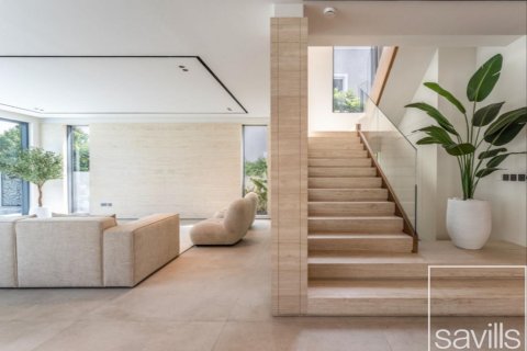 Villa de 5 dormitorios No. 123655 4