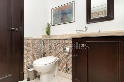 1 غرف نوم شقة  رقم 131609 18