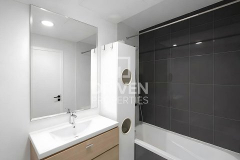 Квартира с 2 спальнями в DAMAC Hills (Akoya by DAMAC), ОАЭ №190485 15