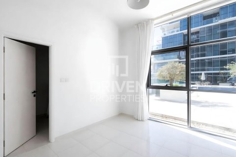 Квартира с 2 спальнями в DAMAC Hills (Akoya by DAMAC), ОАЭ №190485 6