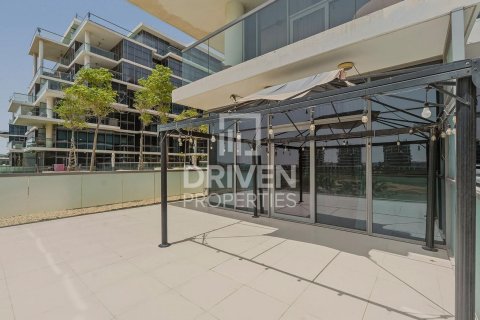 Квартира с 2 спальнями в DAMAC Hills (Akoya by DAMAC), ОАЭ №190485 3